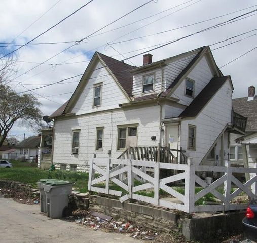 1322 W Concordia AVENUE, Milwaukee, WI 53206