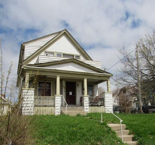 1322 W Concordia AVENUE, Milwaukee, WI 53206