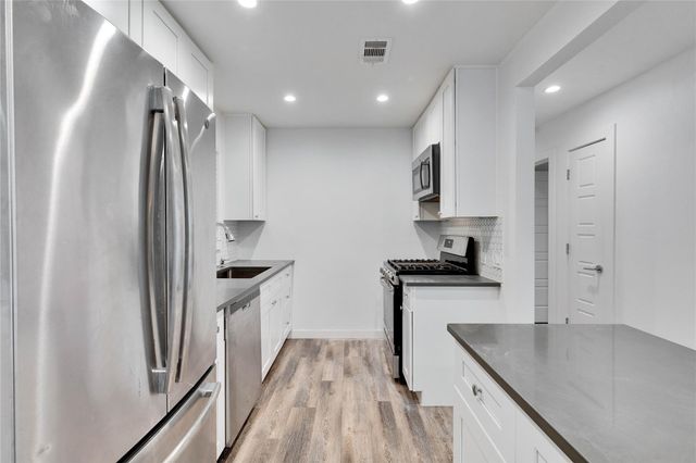 2909 Burning Oak DR, Austin, TX 78704