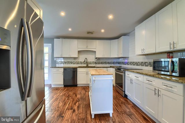 560 BOXWOOD LANE, Carlisle, PA 17015