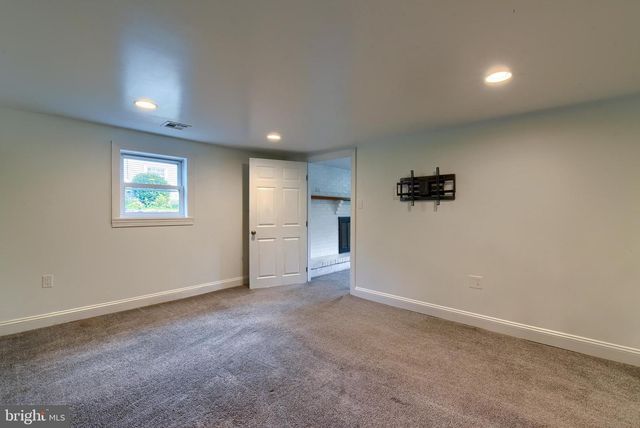 560 BOXWOOD LANE, Carlisle, PA 17015