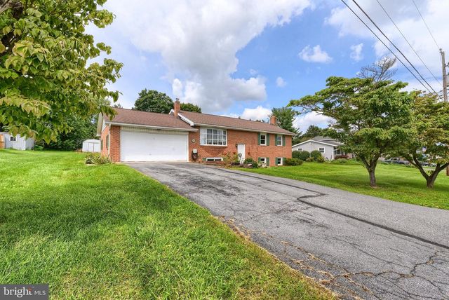 560 BOXWOOD LANE, Carlisle, PA 17015