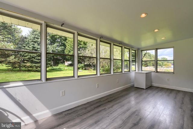 560 BOXWOOD LANE, Carlisle, PA 17015