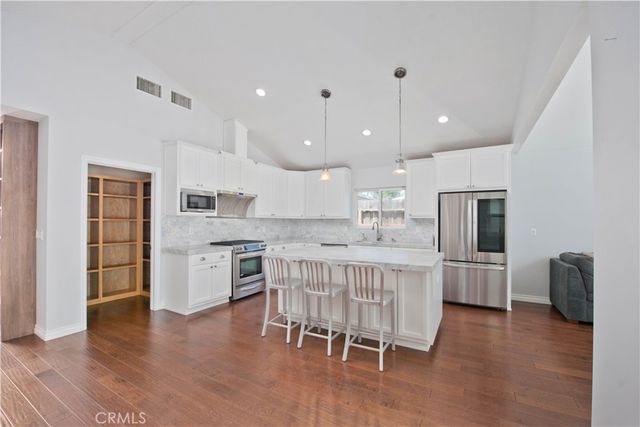 17343 Martha Street, Encino, CA 91316