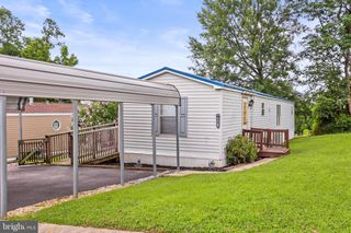 42 CEDAR ST, Manchester, PA 17345