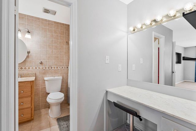 5636 FORT CORLORAN DR, Burke, VA 22015