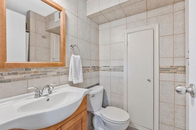 5636 FORT CORLORAN DR, Burke, VA 22015