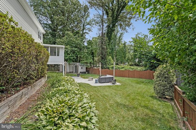 5636 FORT CORLORAN DR, Burke, VA 22015