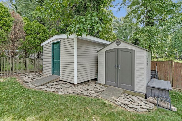 5636 FORT CORLORAN DR, Burke, VA 22015