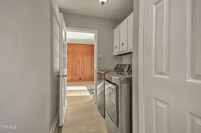 1023 Starling Drive, Kingsport, TN 37660