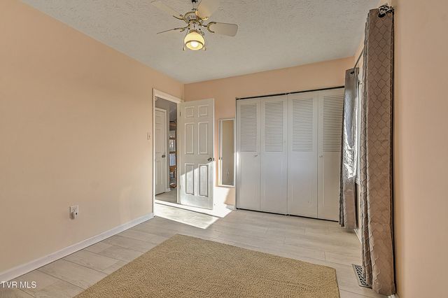 1023 Starling Drive, Kingsport, TN 37660