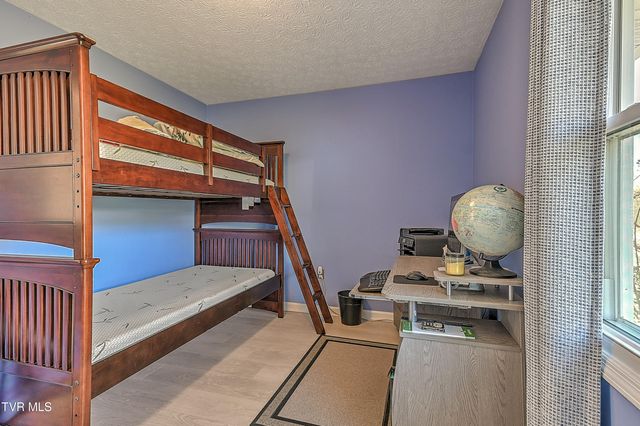 1023 Starling Drive, Kingsport, TN 37660
