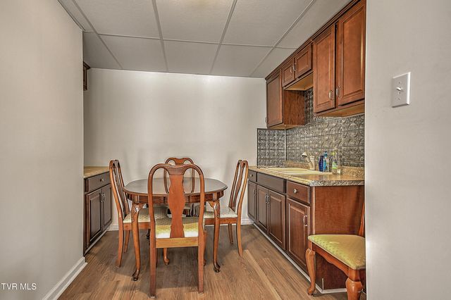 1023 Starling Drive, Kingsport, TN 37660