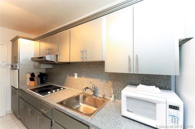 100 Lincoln Rd 509, Miami Beach, FL 33139