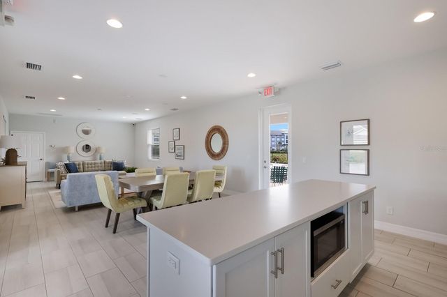 10748 KLEE AVENUE, Bradenton, FL 34212