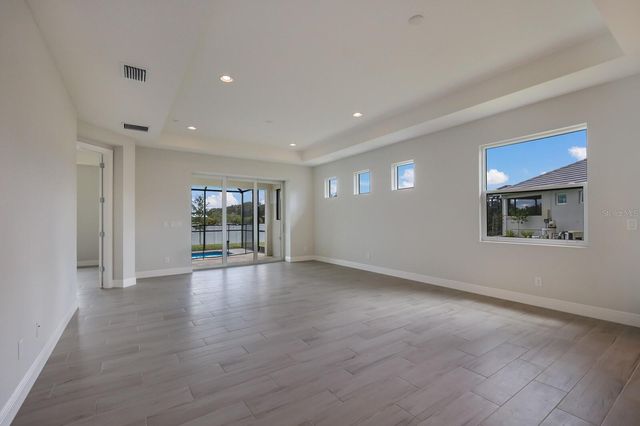 10748 KLEE AVENUE, Bradenton, FL 34212