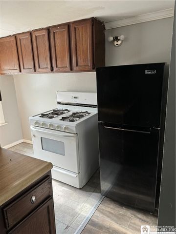 609 East 8th Street, Jamestown, NY 14701