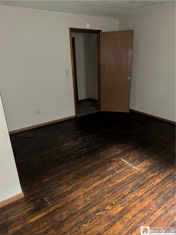 609 East 8th Street, Jamestown, NY 14701