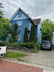 609 East 8th Street, Jamestown, NY 14701