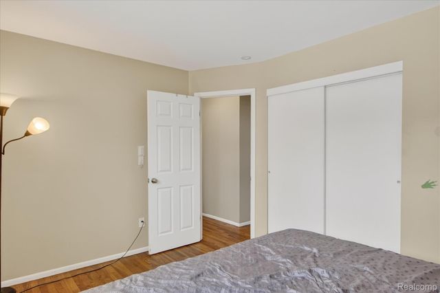 30730 Burlington Street, Westland, MI 48186