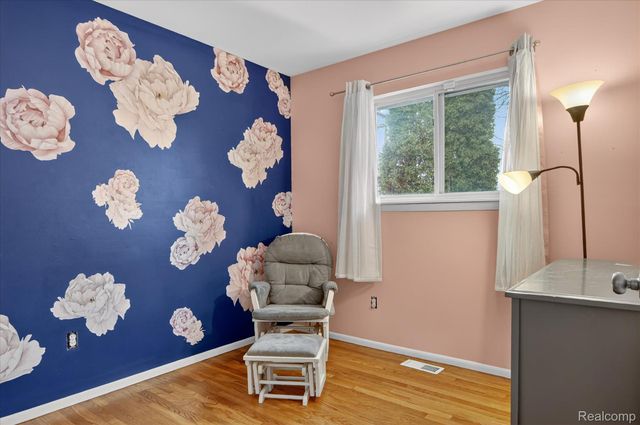 30730 Burlington Street, Westland, MI 48186