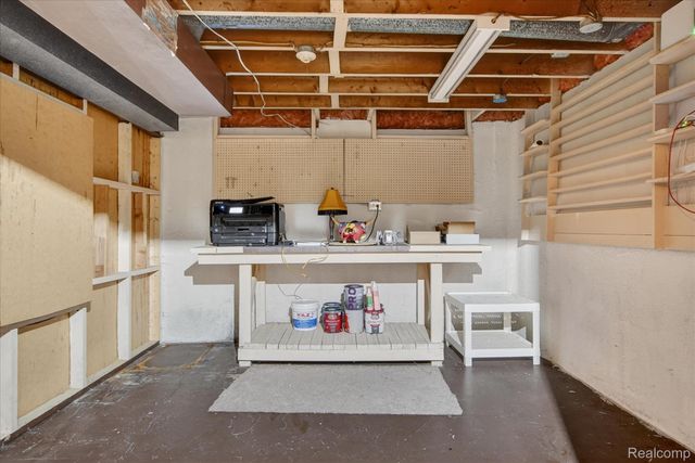 30730 Burlington Street, Westland, MI 48186