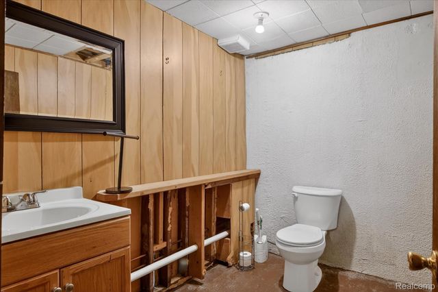 30730 Burlington Street, Westland, MI 48186