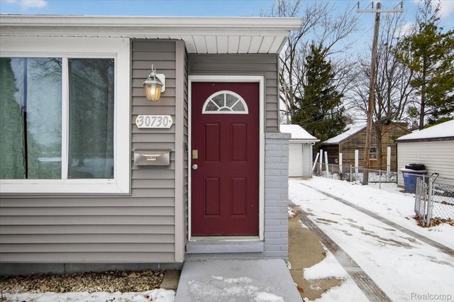 30730 Burlington Street, Westland, MI 48186