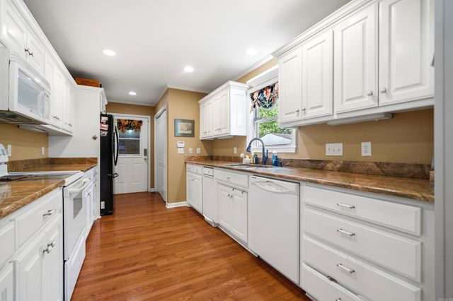 179 Oxford Street, Hot Springs, AR 71913