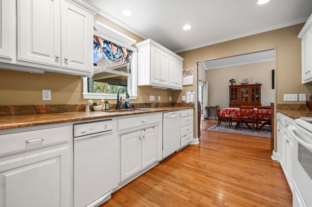 179 Oxford Street, Hot Springs, AR 71913