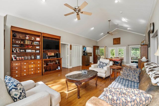 179 Oxford Street, Hot Springs, AR 71913