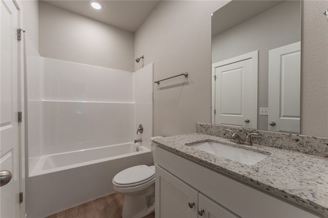 1313 S Van Buren Avenue, Fayetteville, AR 72701