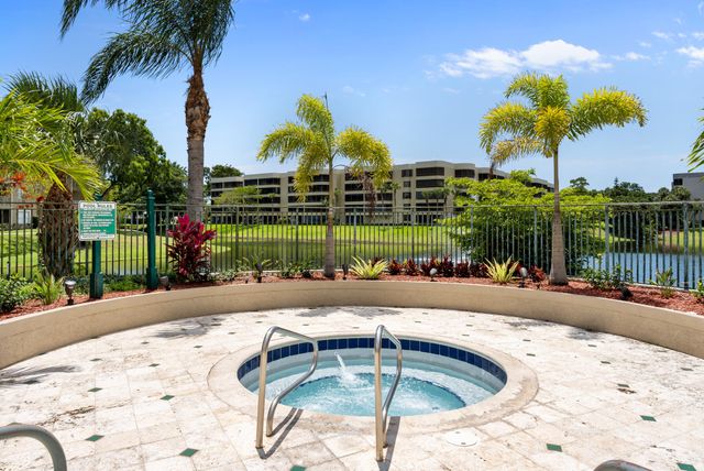 1740 Palm Cove Boulevard 4-103, Delray Beach, FL 33445