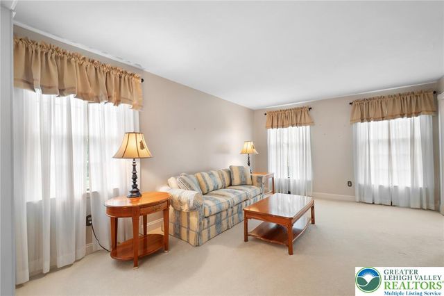 2011 Wooded Ridge Circle, Weisenberg Twp, PA 18051
