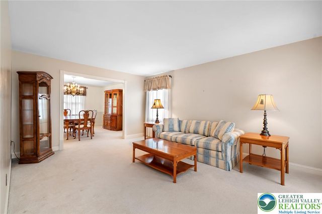 2011 Wooded Ridge Circle, Weisenberg Twp, PA 18051