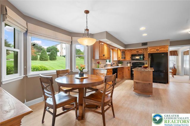 2011 Wooded Ridge Circle, Weisenberg Twp, PA 18051