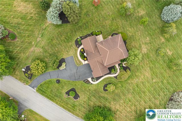 2011 Wooded Ridge Circle, Weisenberg Twp, PA 18051