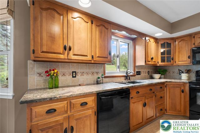 2011 Wooded Ridge Circle, Weisenberg Twp, PA 18051