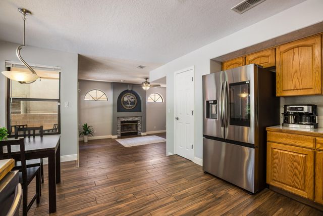 8432 Manuel Cia Place NE, Albuquerque, NM 87122