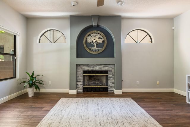 8432 Manuel Cia Place NE, Albuquerque, NM 87122