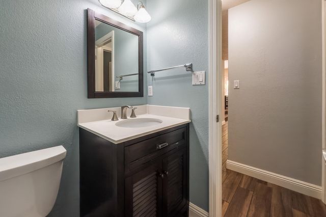 8432 Manuel Cia Place NE, Albuquerque, NM 87122