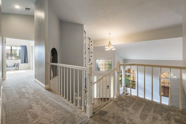 8432 Manuel Cia Place NE, Albuquerque, NM 87122