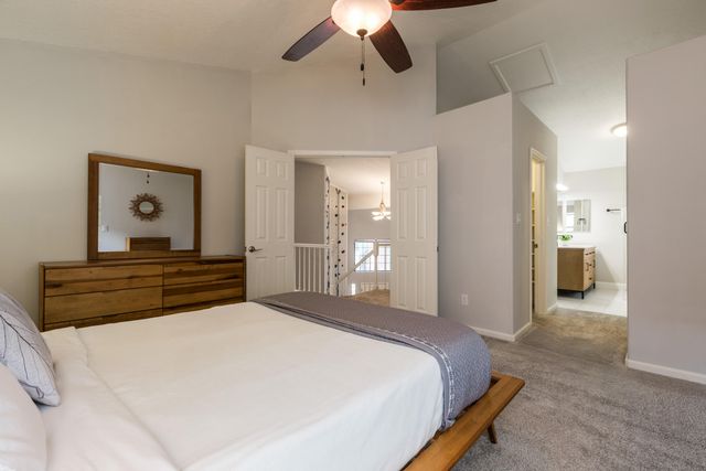 8432 Manuel Cia Place NE, Albuquerque, NM 87122