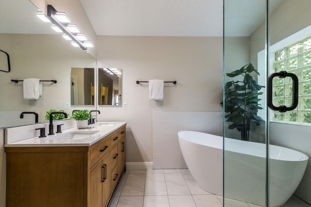 8432 Manuel Cia Place NE, Albuquerque, NM 87122