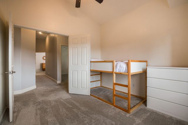 8432 Manuel Cia Place NE, Albuquerque, NM 87122