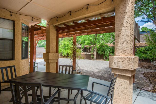8432 Manuel Cia Place NE, Albuquerque, NM 87122
