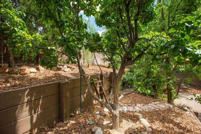 8432 Manuel Cia Place NE, Albuquerque, NM 87122