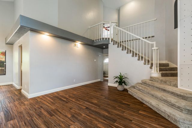 8432 Manuel Cia Place NE, Albuquerque, NM 87122