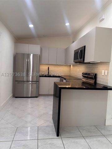 17521 NE 4th Ave, Miami, FL 33162