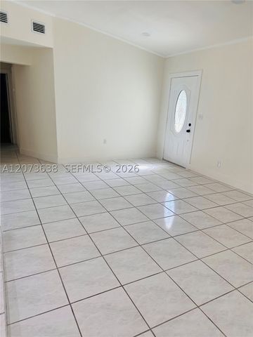 17521 NE 4th Ave, Miami, FL 33162